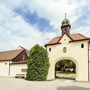 2* Pensjonat & Reitsportzentrum Kreuth